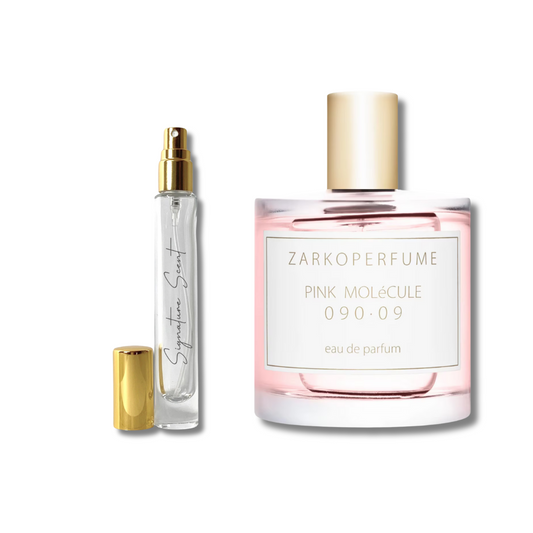 Decant Pink Molecule – mostre parfum damă cu note florale și fructate. Descoperă decanturi parfum elegante pentru parfumuri damă și unisex.